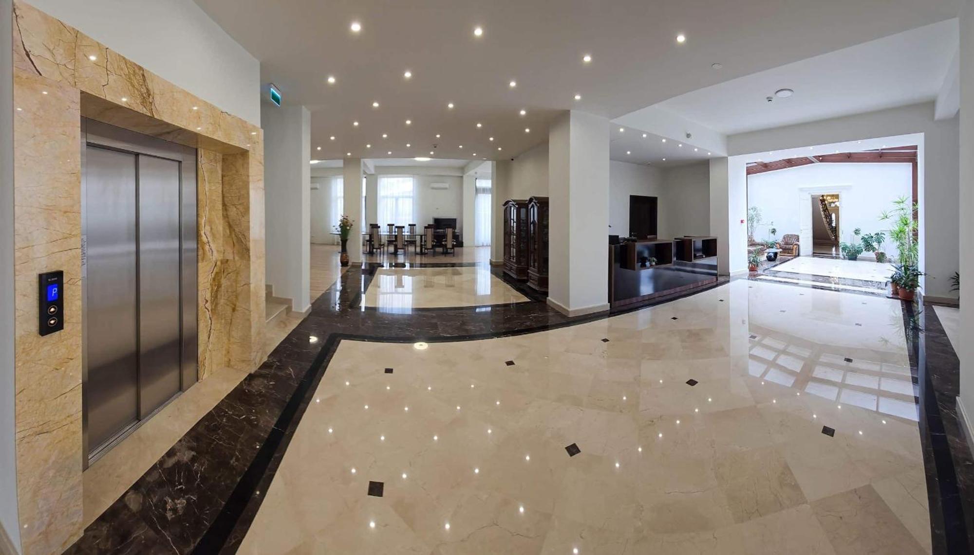 Focşani Green Park Boutique Hotel מראה חיצוני תמונה